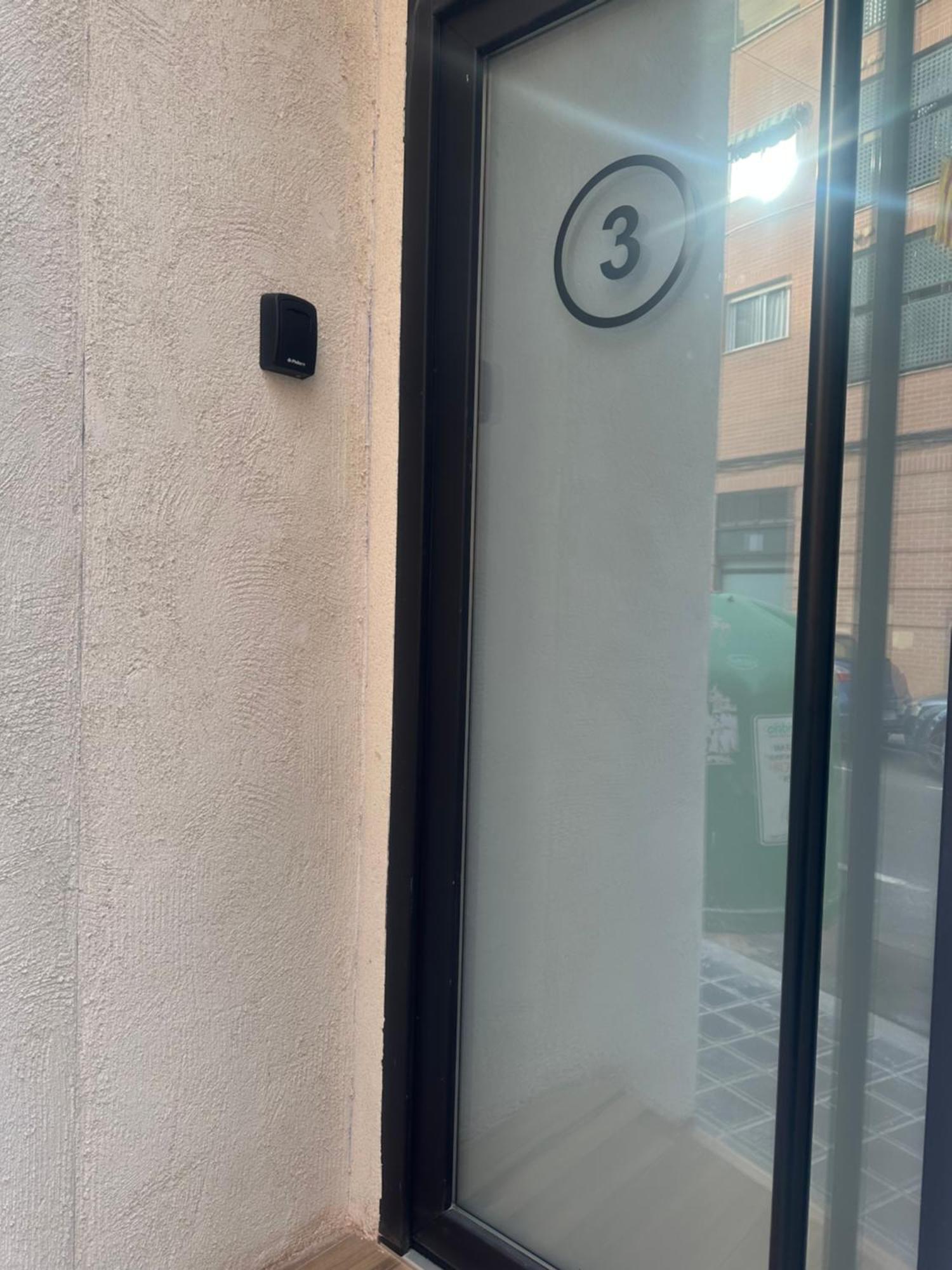 Portobeach Valencia Suites Bagian luar foto