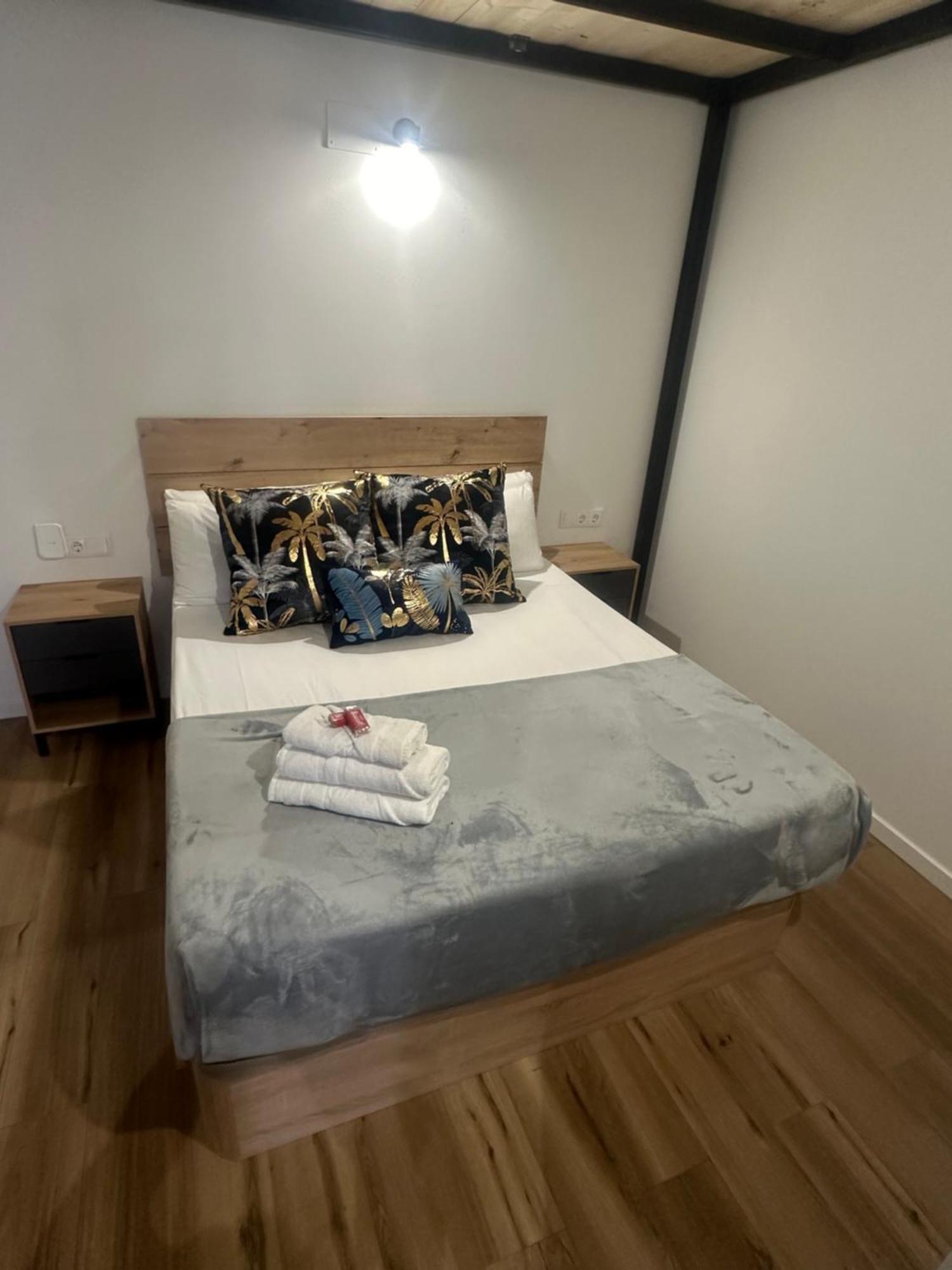 Portobeach Valencia Suites Bagian luar foto