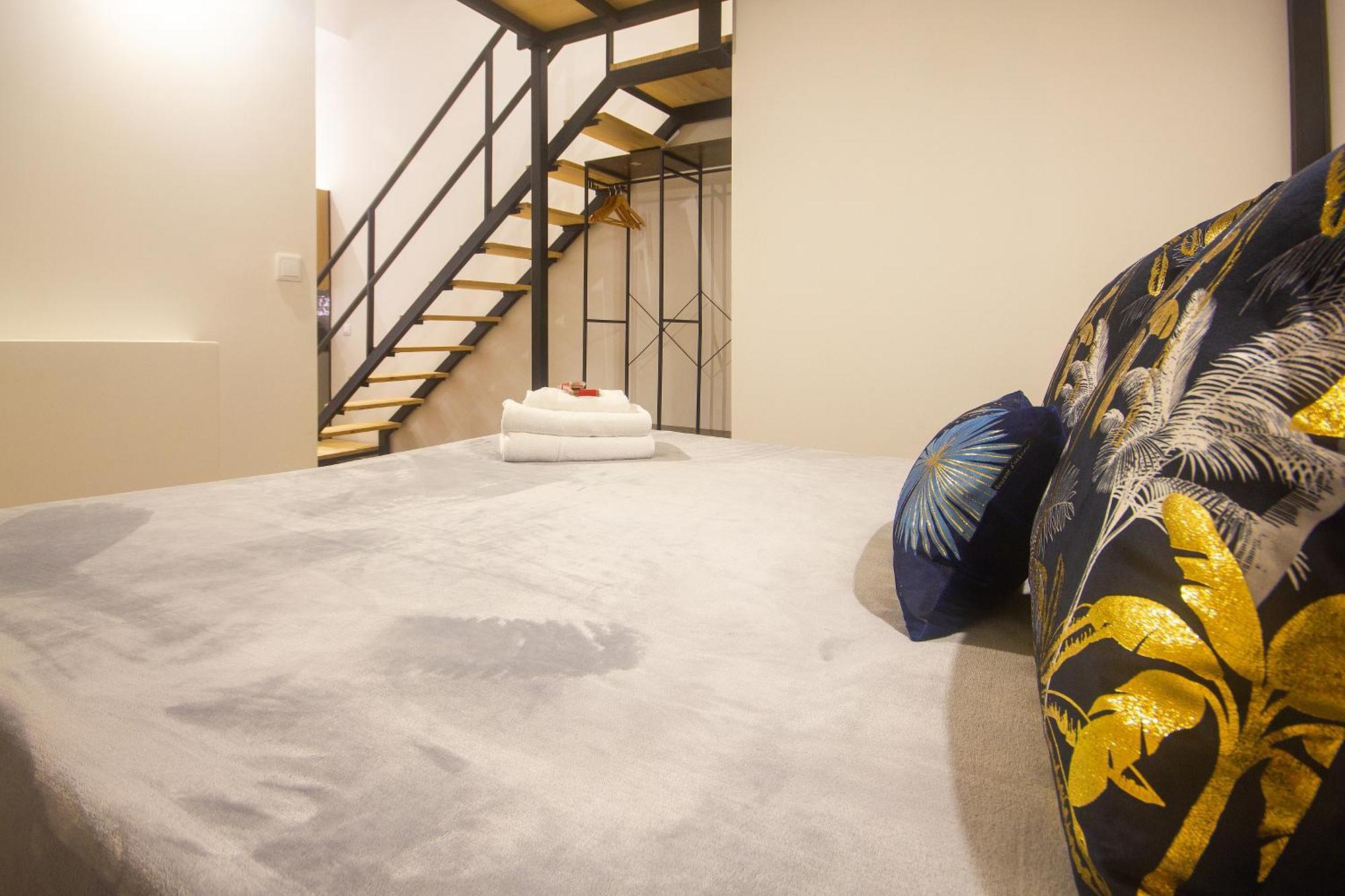 Portobeach Valencia Suites Bagian luar foto