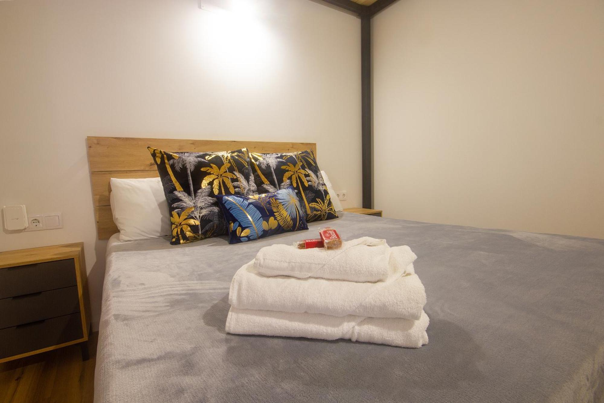 Portobeach Valencia Suites Bagian luar foto
